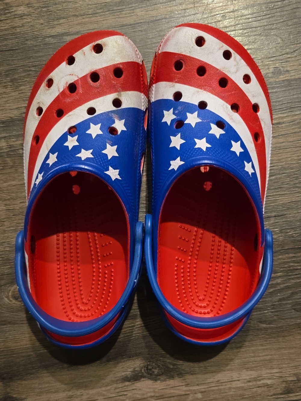 CROCS Men's Patriotic Star & Stripe Clog Sandals in Red, White & Blue